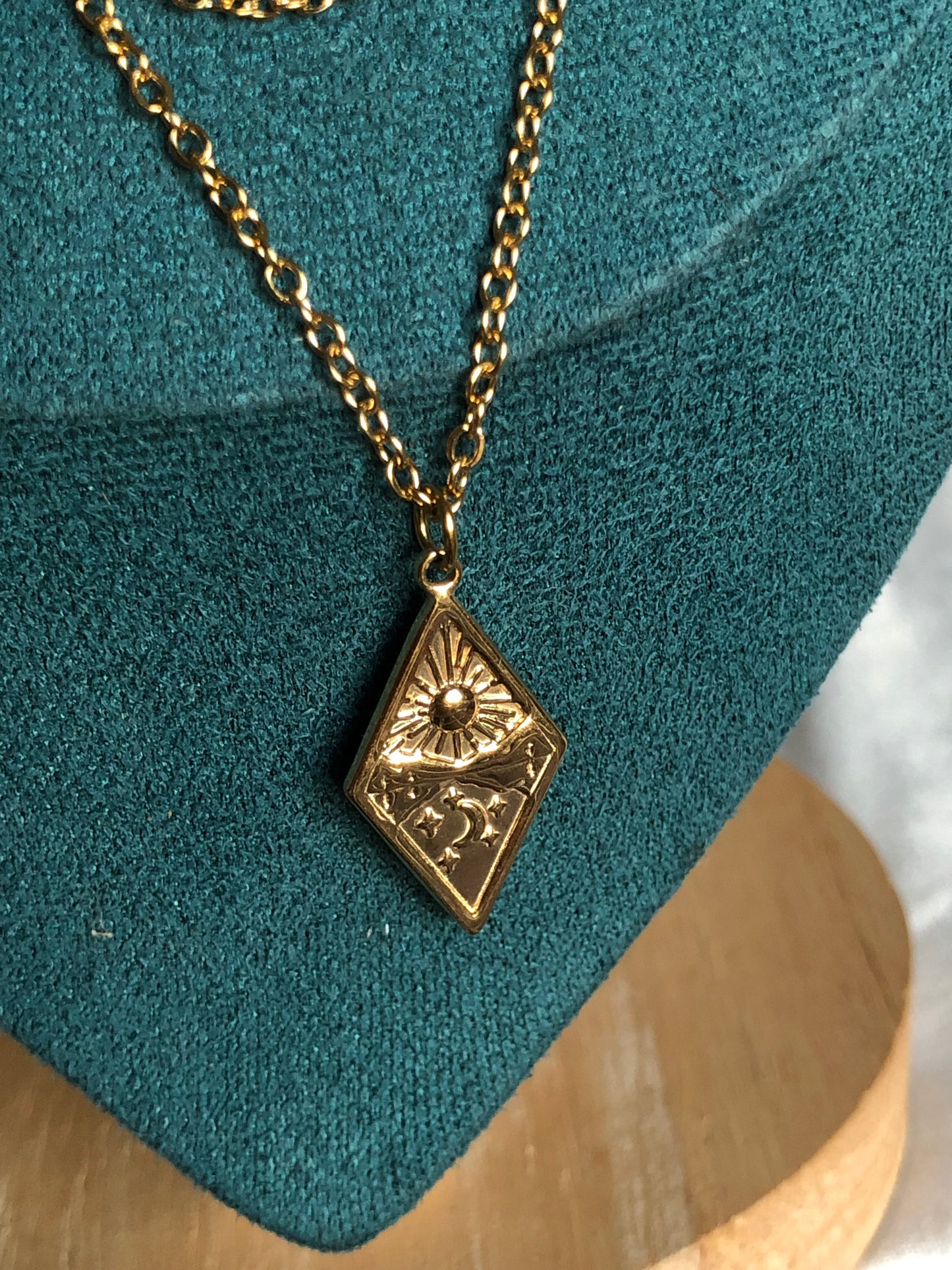 Collier « Luna » Calcédoine bleue & Cristal de roche