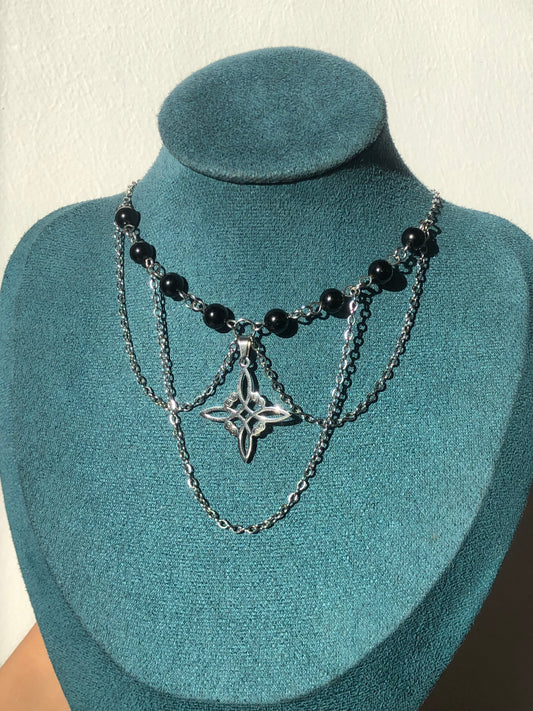 Collier « Nœud de sorcière » Obsidienne noire
