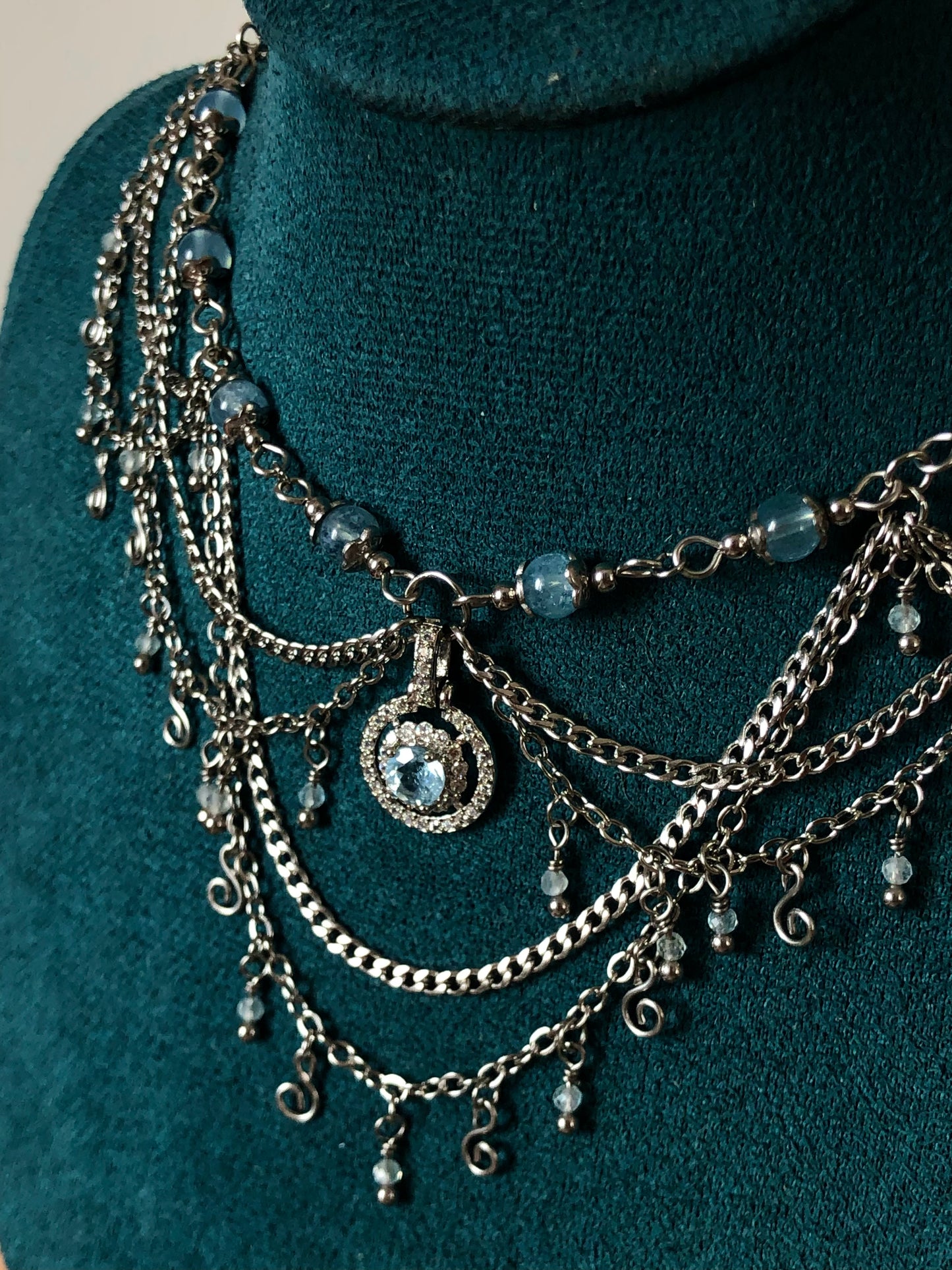 Collier « Arwen » Aigue-marine