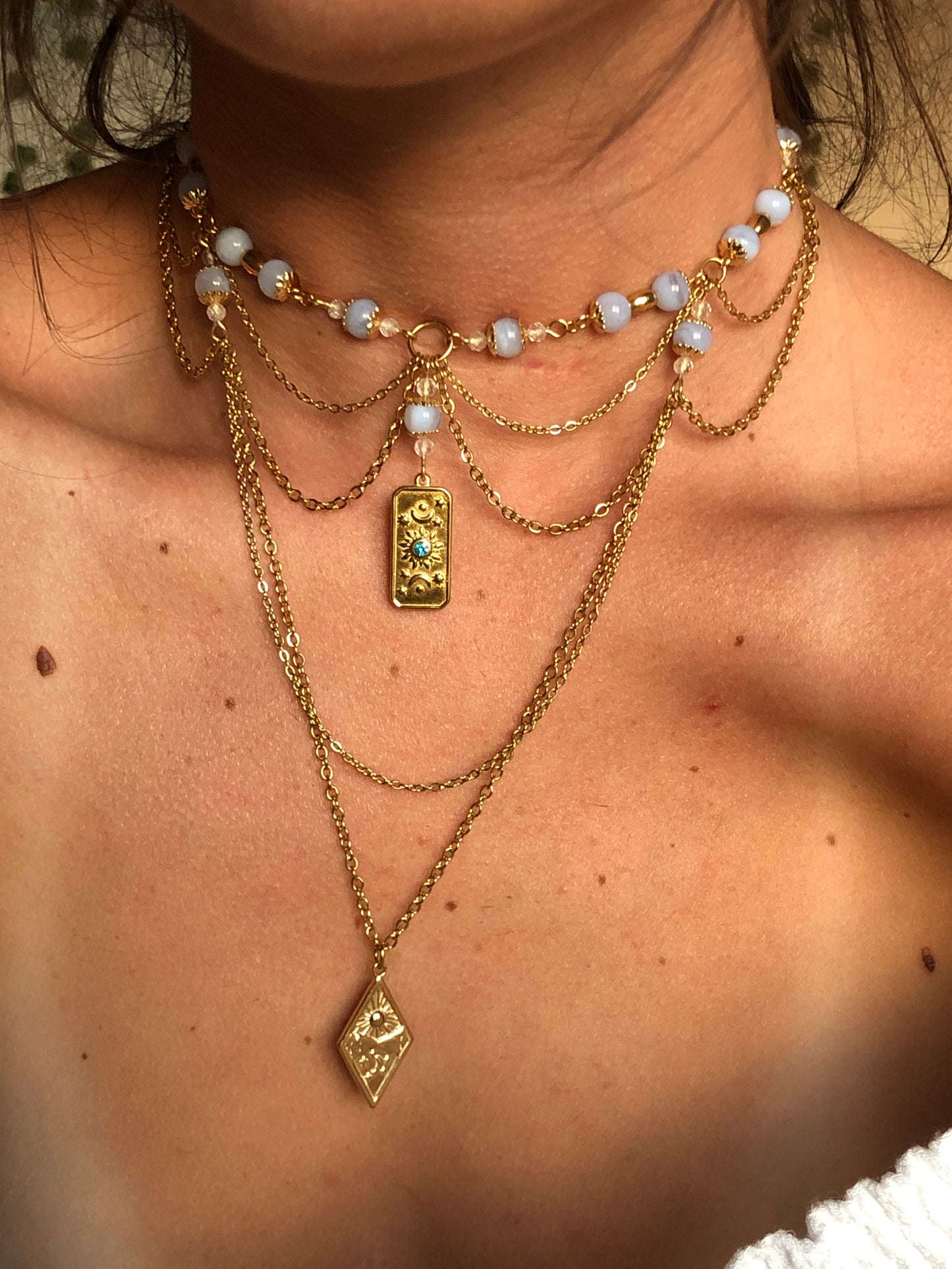 Collier « Luna » Calcédoine bleue & Cristal de roche