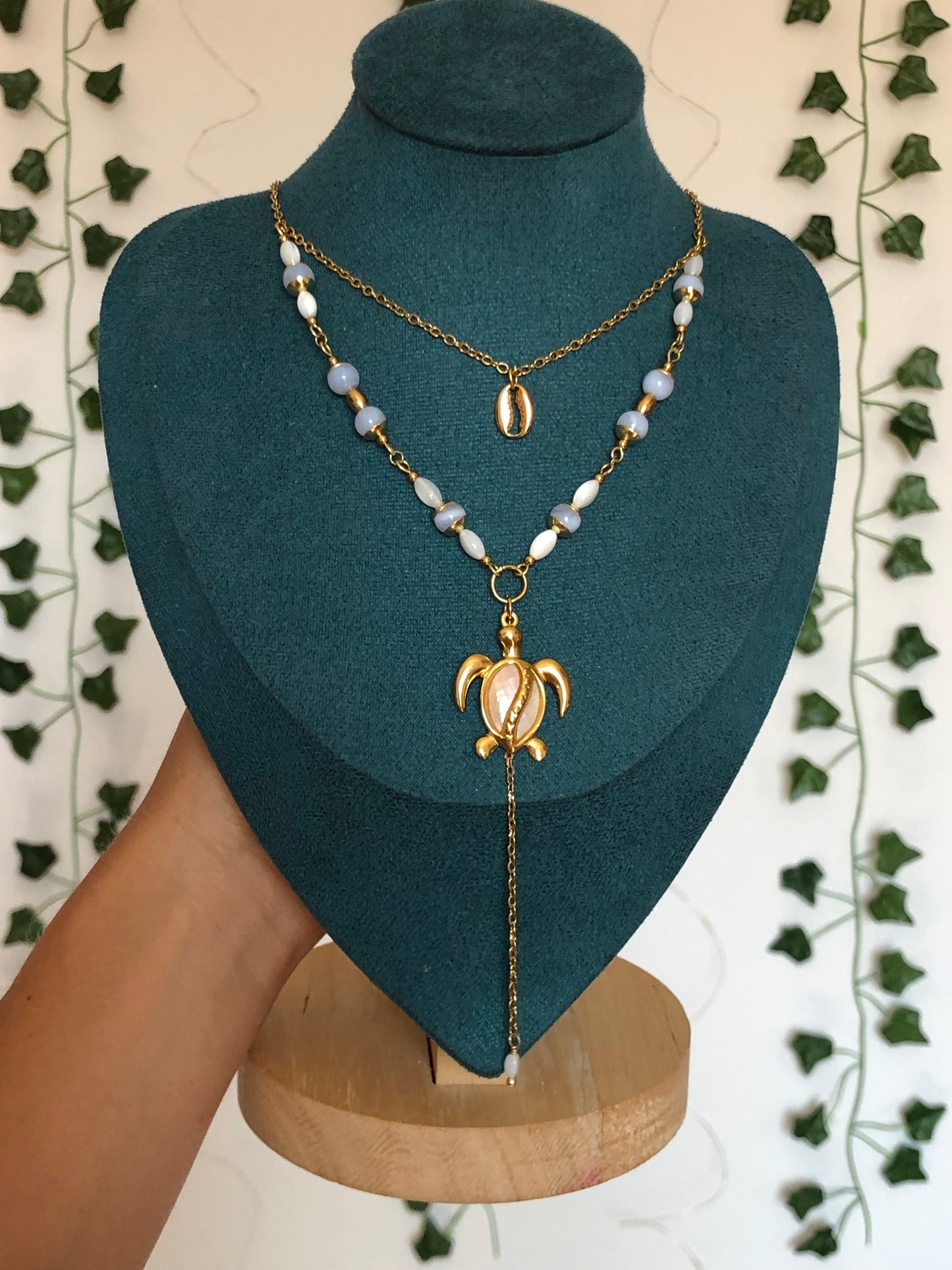 Colliers thème Océan, Calcédoine bleue & perles nacrées