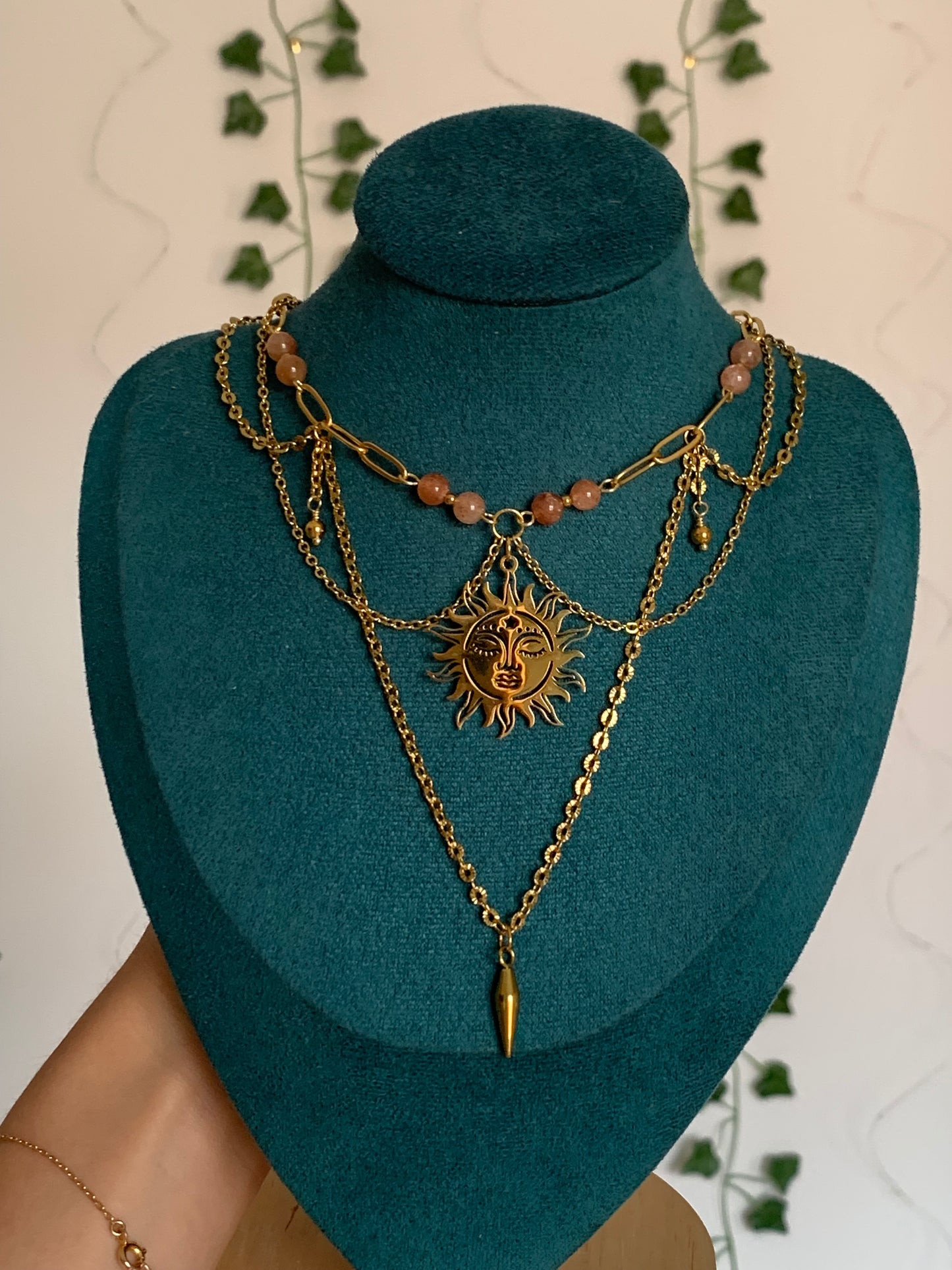 Collier pierre de Soleil