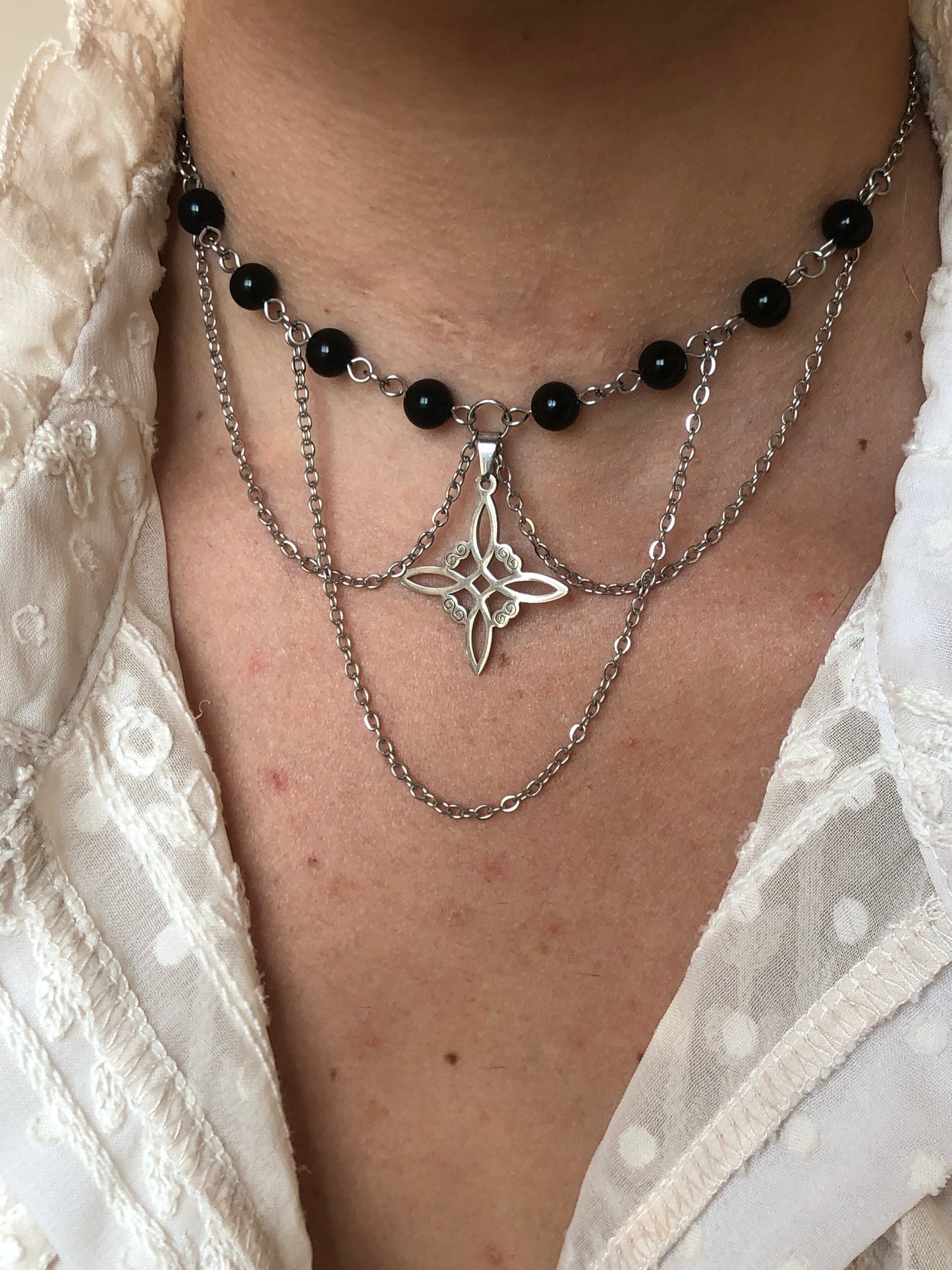 Collier « Nœud de sorcière » Obsidienne noire