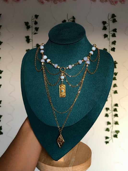 Collier « Luna » Calcédoine bleue & Cristal de roche