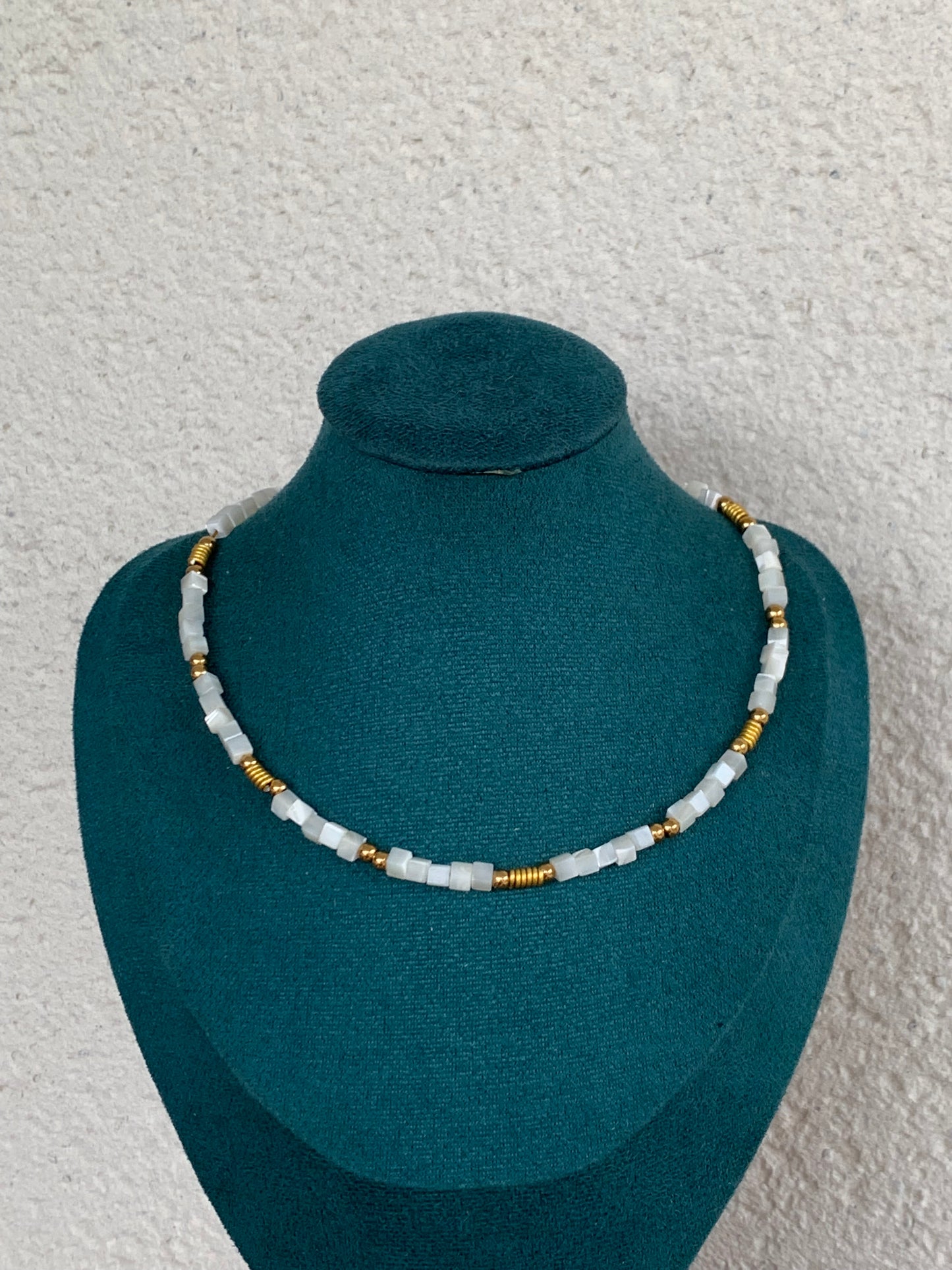 Collier « Milos » perles nacrées