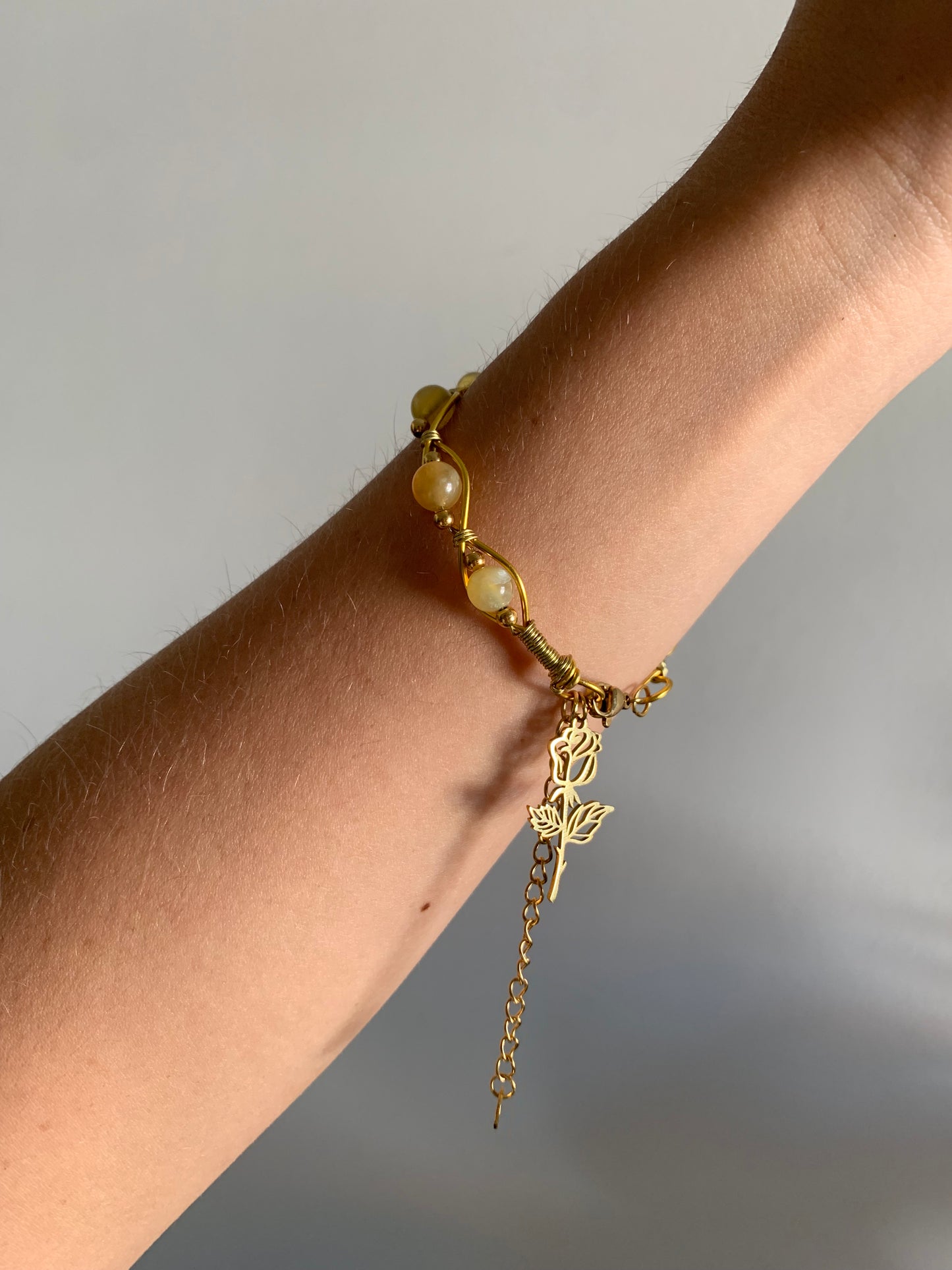 Bracelet personnalisé Opale jaune « Belle et la bête »