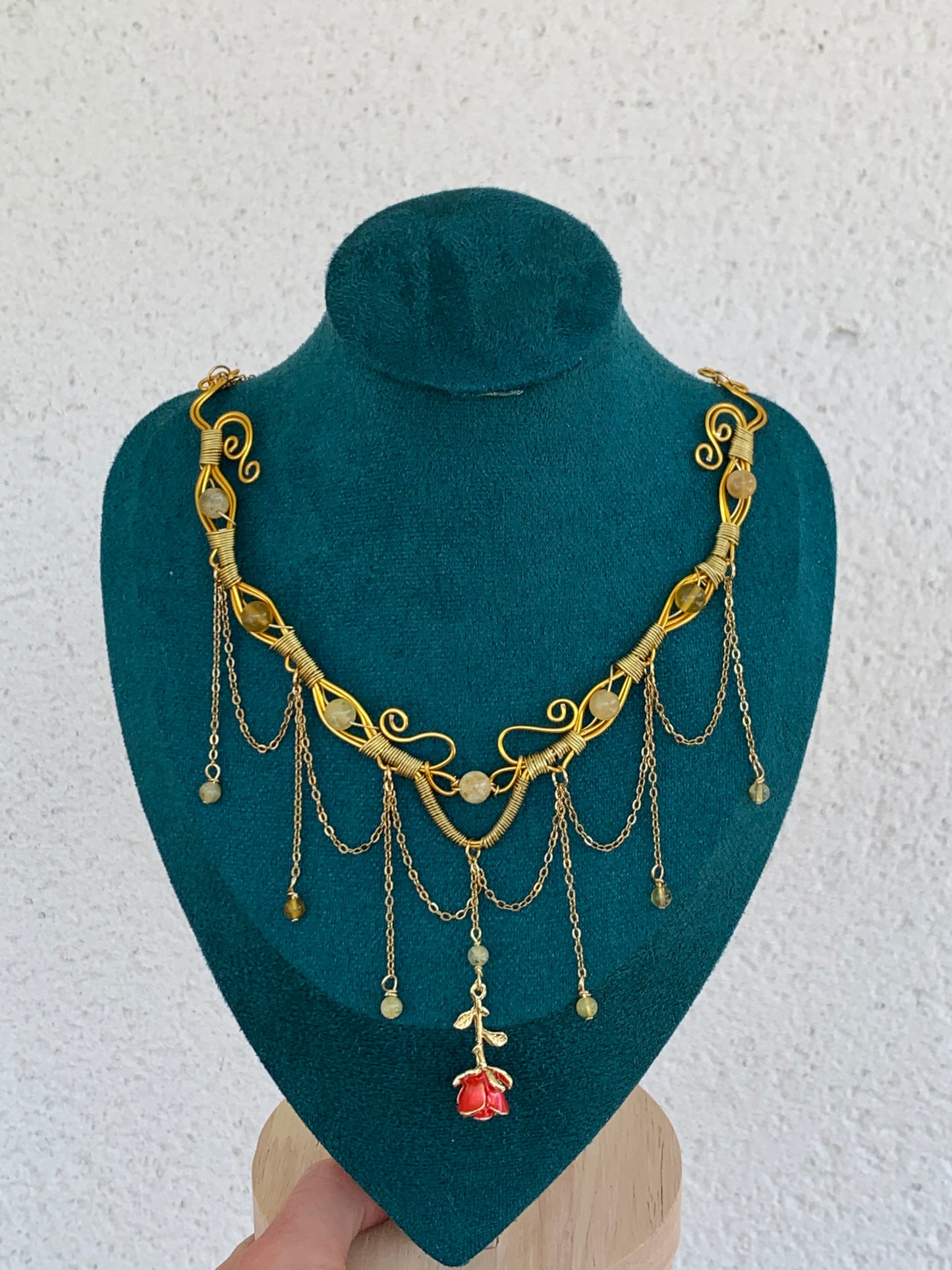 Collier doré « Belle » & Opale jaune