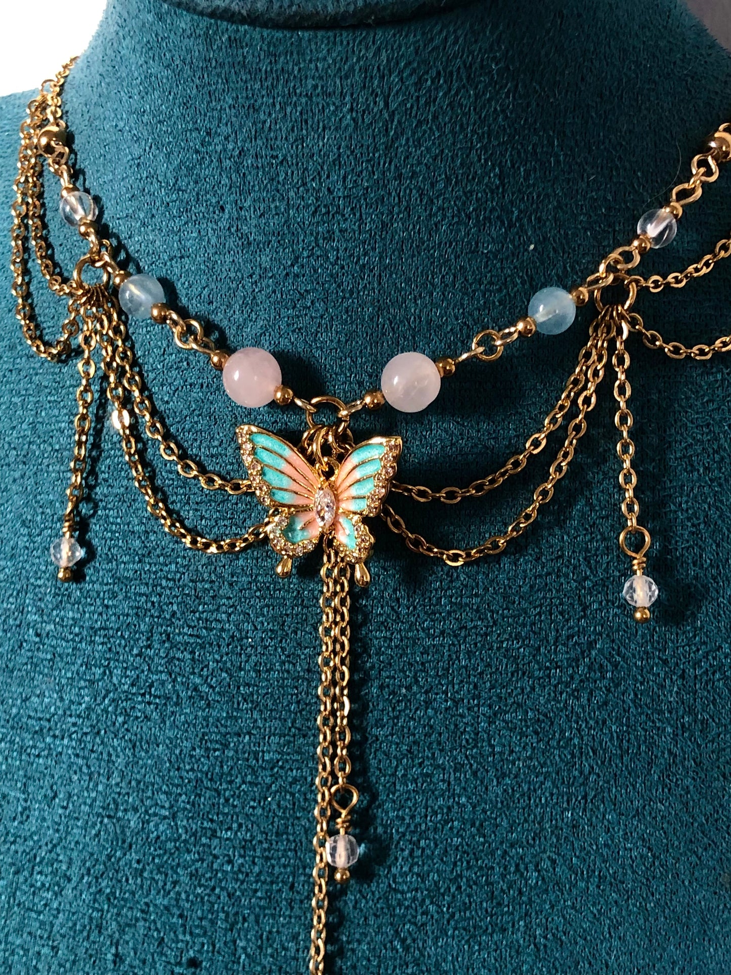 Collier « Mariposa » Quartz rose, aigue-marine & cristal de roche