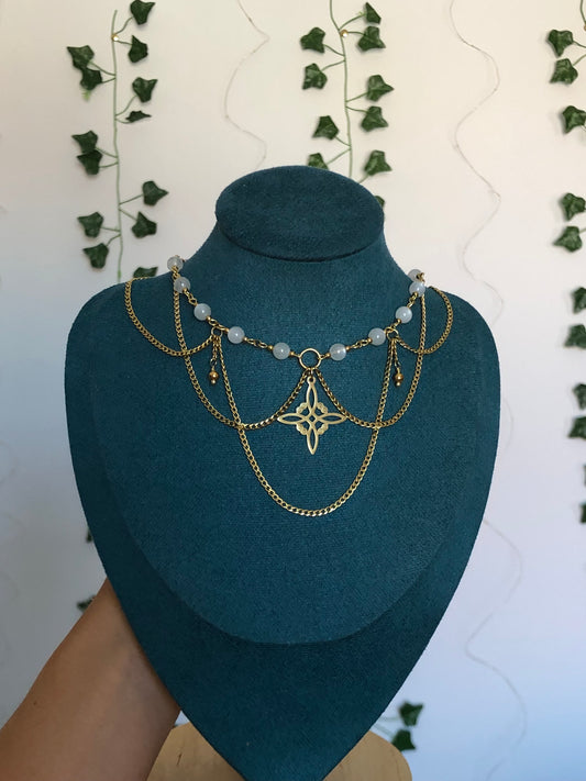 Collier « Lune Voilée »Pierre de Lune & noeud de sorcière
