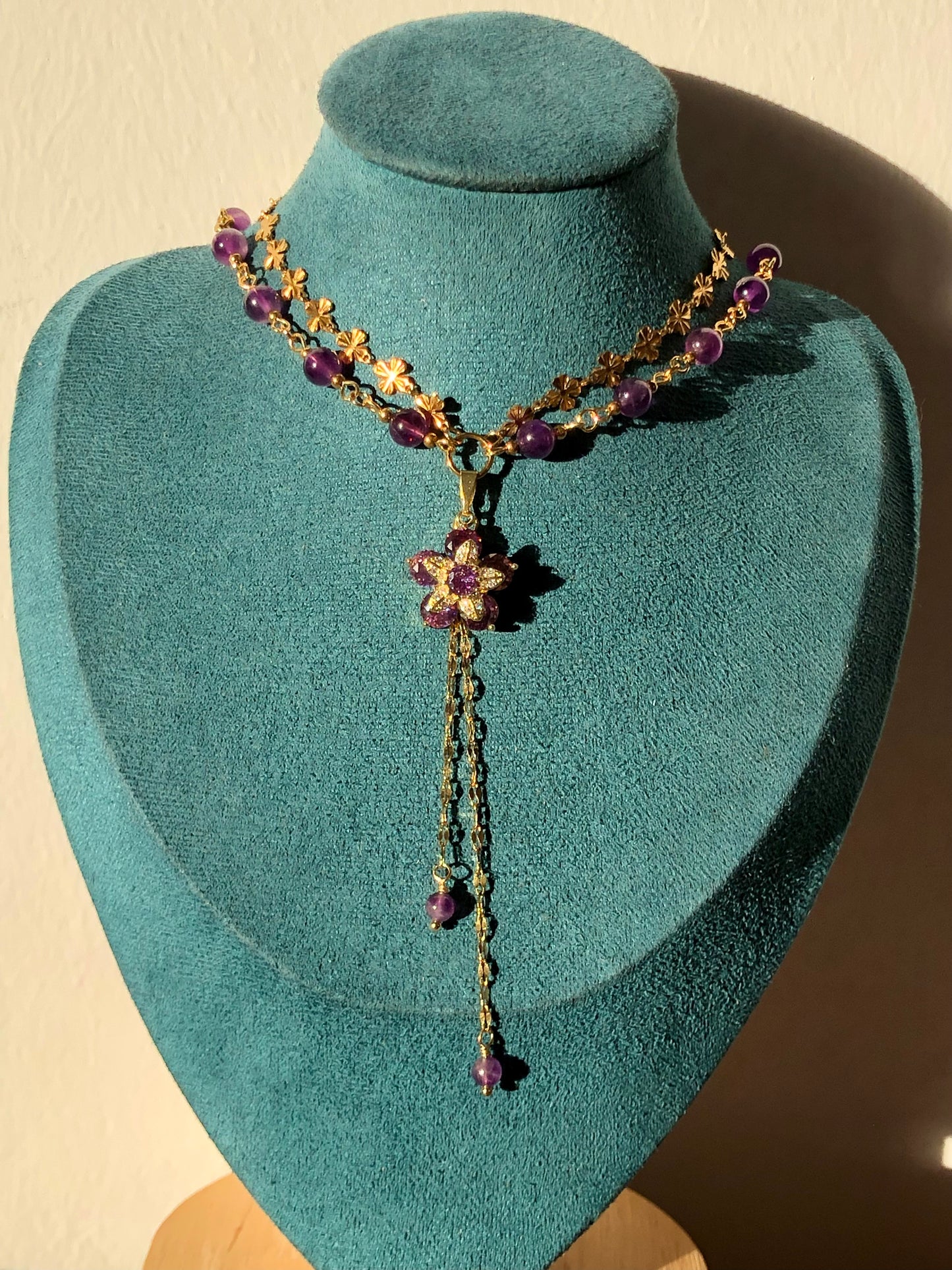 Collier « Tiffany » Fleur rotative & Améthyste