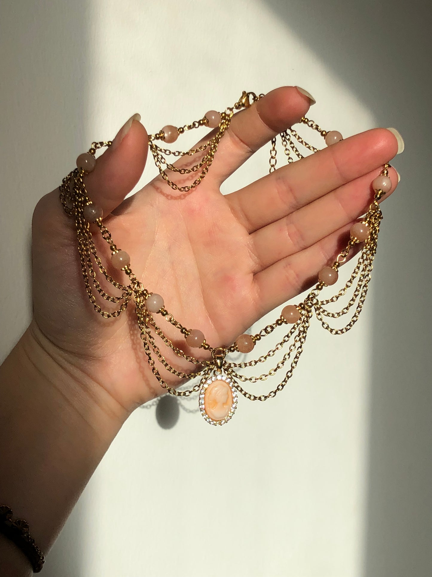 Collier « Elisabeth » Pierre de soleil