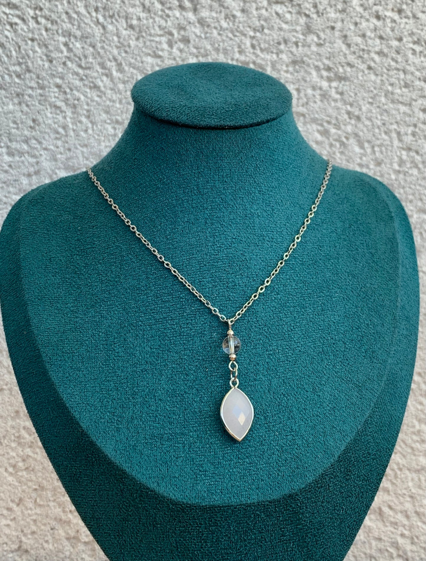 Collier argenté Cristal de roche