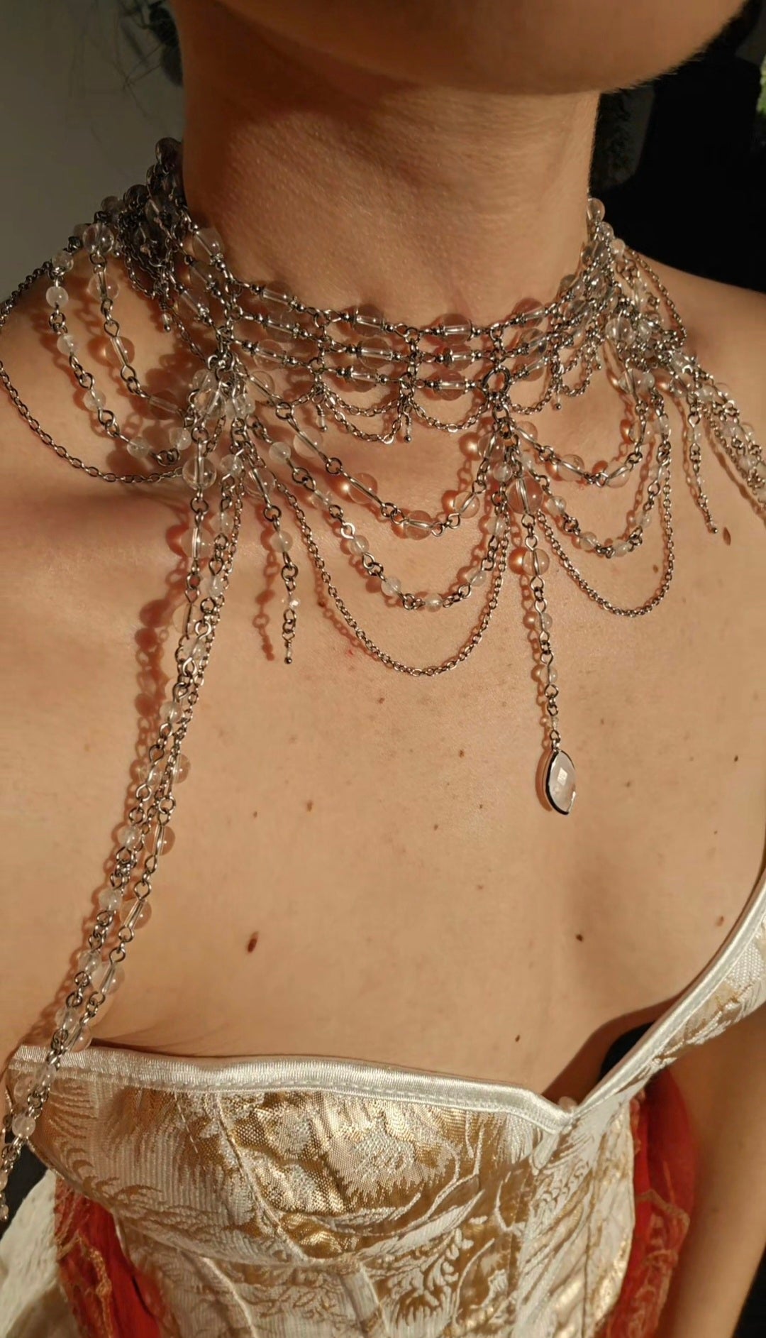 Bijou de corps "Déesse" Cristal de roche