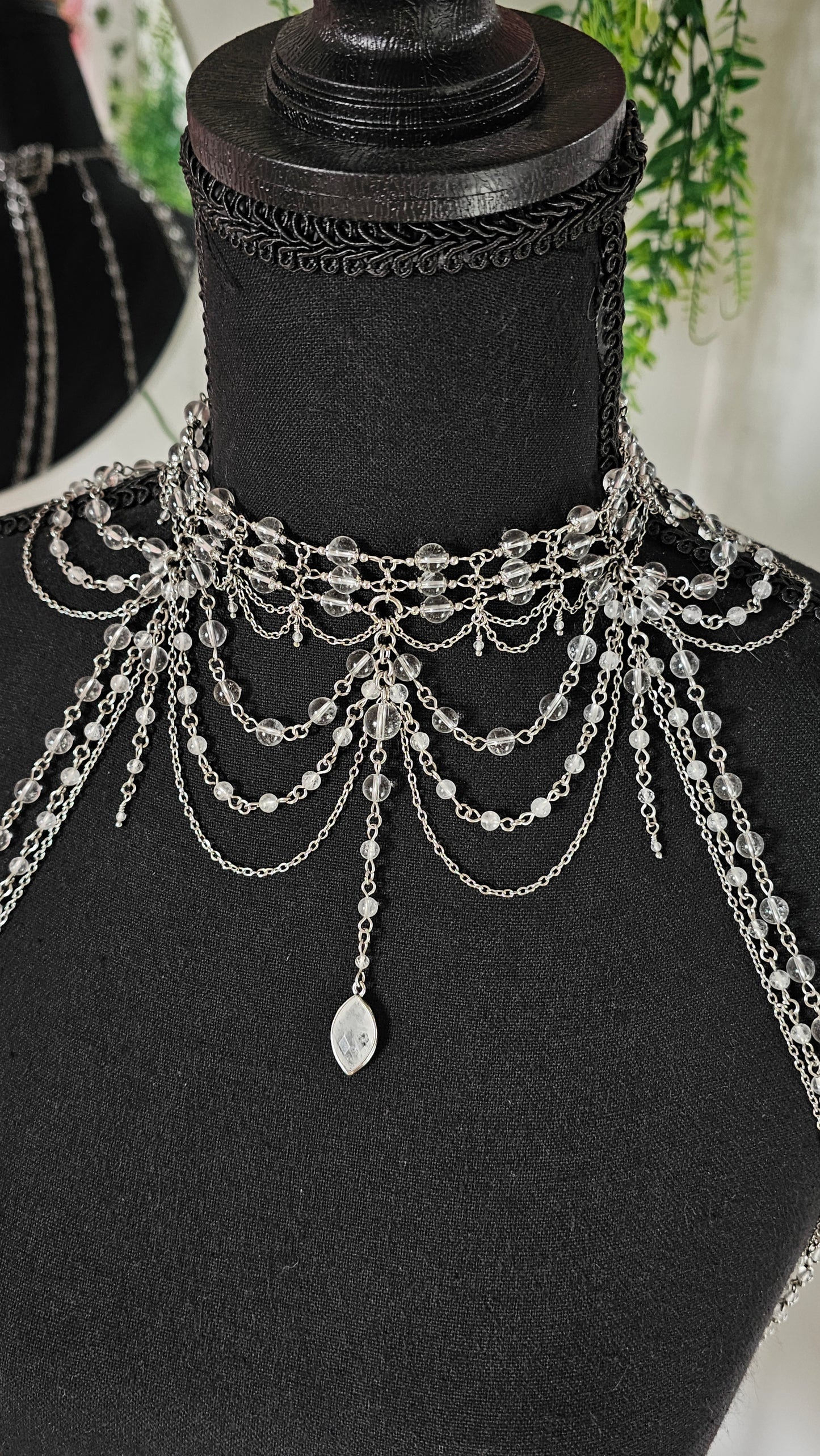 Bijou de corps "Déesse" Cristal de roche