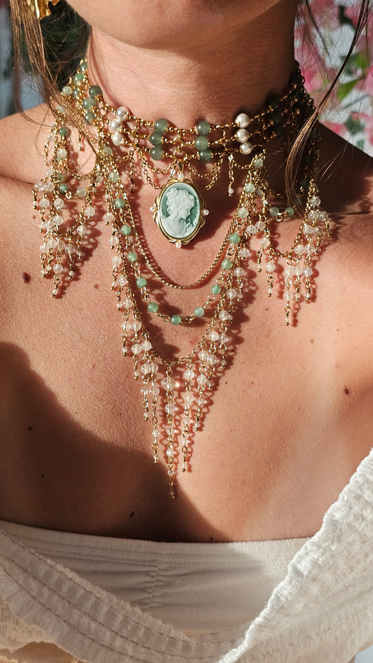 Collier "L’Intemporelle" Aventurine verte, perles nacrées & Cristal de roche